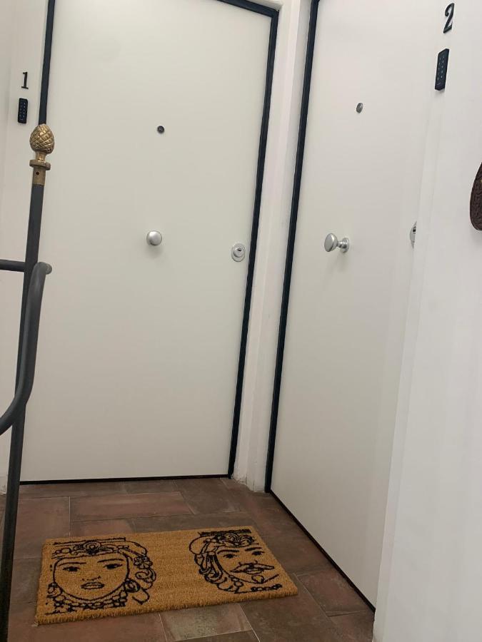 פלרמו Calderai 82 Suites 1 E 2 מראה חיצוני תמונה