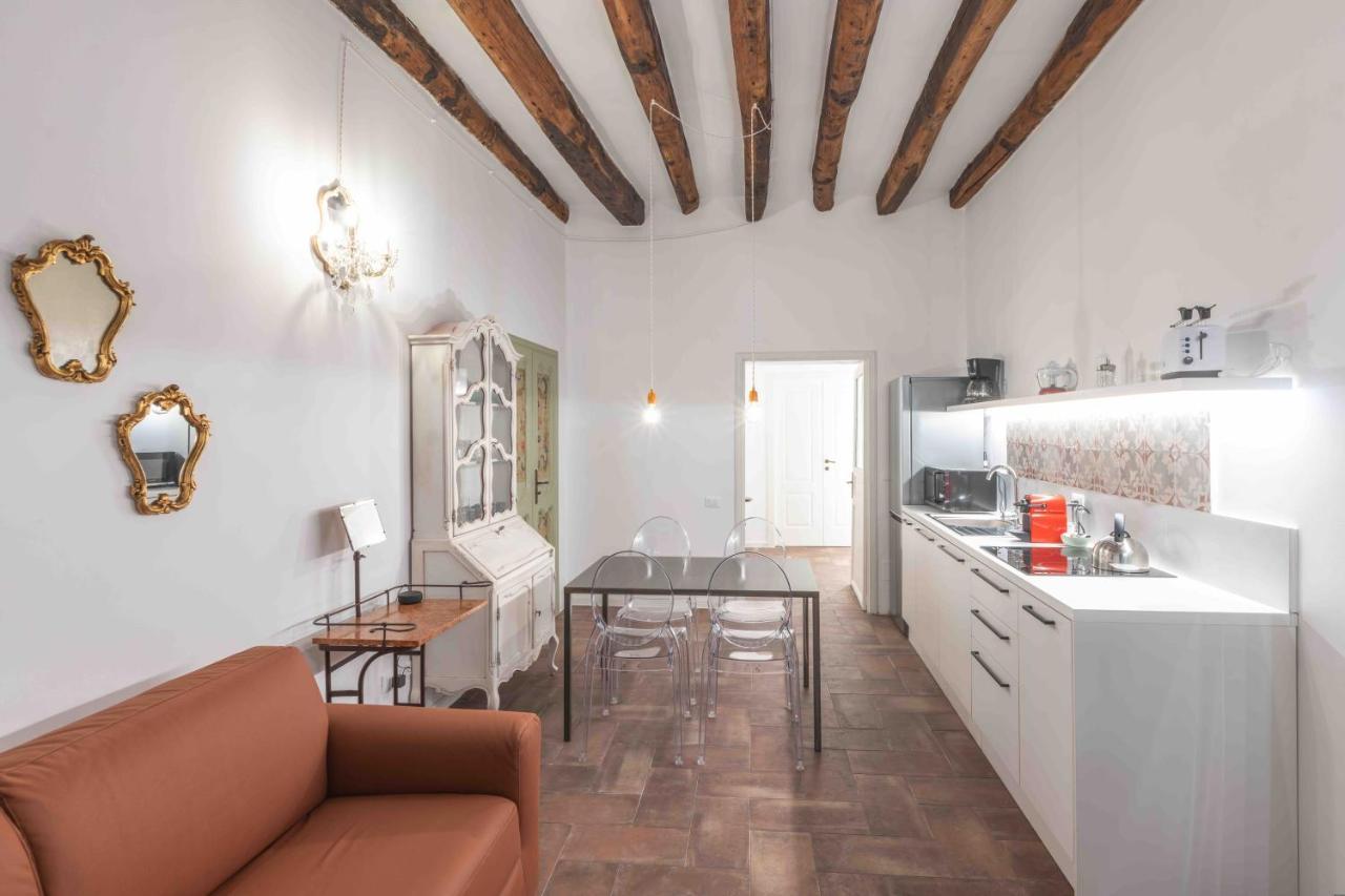 פלרמו Calderai 82 Suites 1 E 2 מראה חיצוני תמונה
